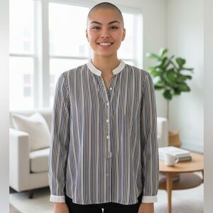 Grifoni women’s button up top. Blue and gray stripes. Size 44. (13.5).